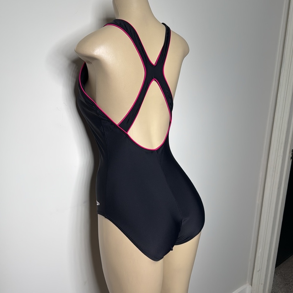 Speedo size 12 black and pink one piece swimsuit - Picture 4 of 4